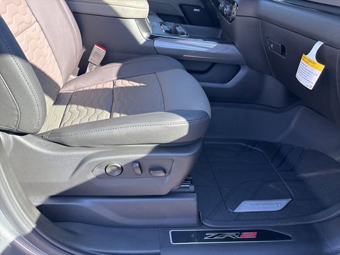 New 2025 Chevrolet Silverado 2500 ZR2 w/ Technology Package image 57