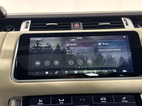 Used 2019 Land Rover Range Rover Sport HST image 27