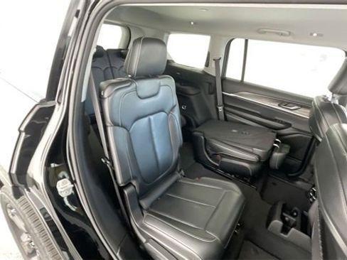 Used 2023 Jeep Grand Cherokee L Limited w/ Black Appearance Package image 45