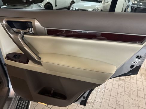 Used 2016 Lexus GX 460 460 image 24