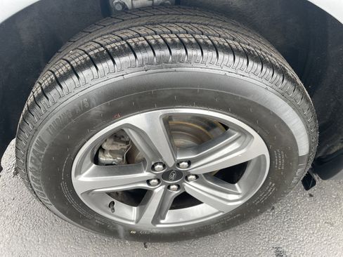 Used 2024 Ford Edge SEL w/ Convenience Package image 41