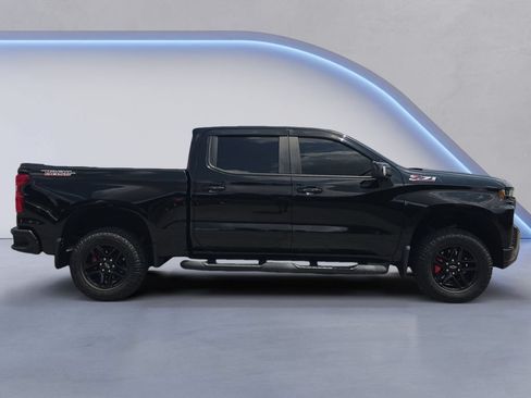 Used 2020 Chevrolet Silverado 1500 LT Trail Boss w/ Midnight Edition AWD/4WD image 8