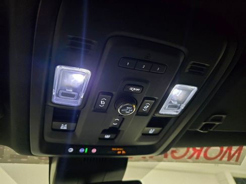 Used 2024 Chevrolet Tahoe Z71 w/ Luxury Package AWD/4WD image 29