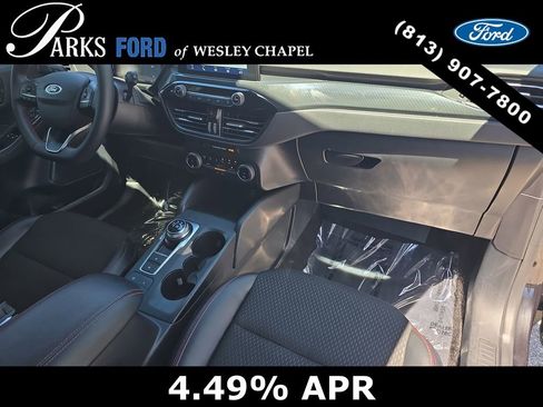 Used 2025 Ford Escape ST-Line image 9
