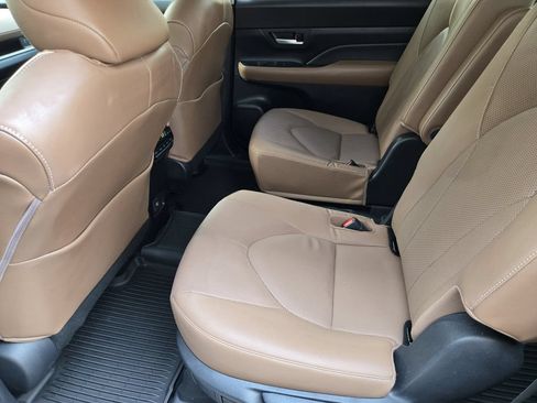 Certified 2026 Toyota Grand Highlander AWD image 23
