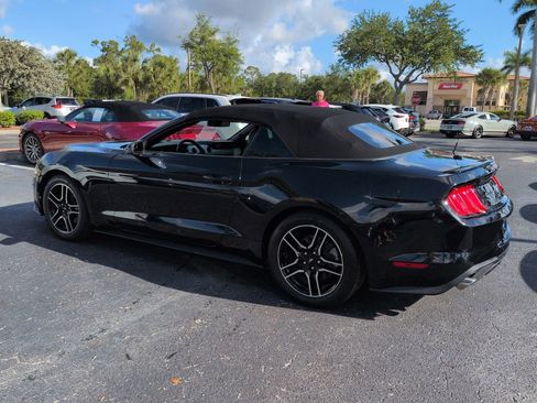 Used 2018 Ford Mustang Premium RWD image 5