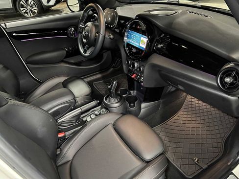 Used 2022 MINI Cooper S w/ Premium Package image 11