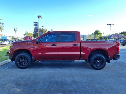 Used 2020 Chevrolet Silverado 1500 LT Trail Boss AWD/4WD image 2