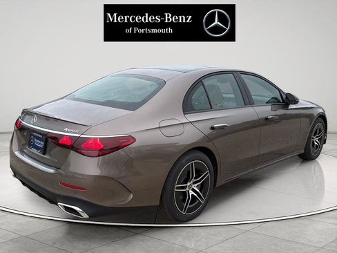 New 2026 Mercedes-Benz E 450 4MATIC Sedan image 5
