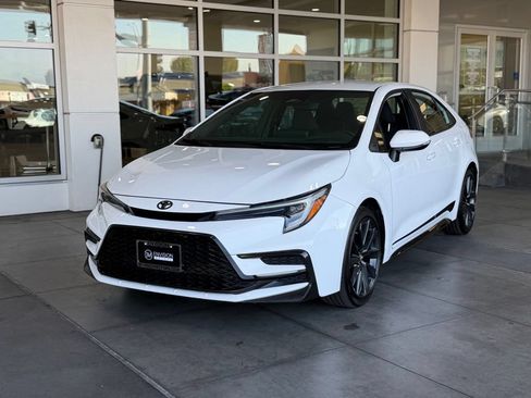 Certified 2023 Toyota Corolla SE FWD image 2
