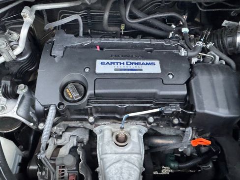 Used 2015 Honda CR-V EX image 37