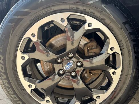 Used 2021 Subaru Crosstrek 2.0i Premium image 16