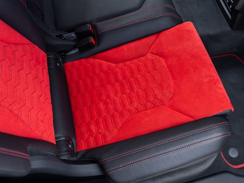 Used 2022 Lamborghini Urus image 37