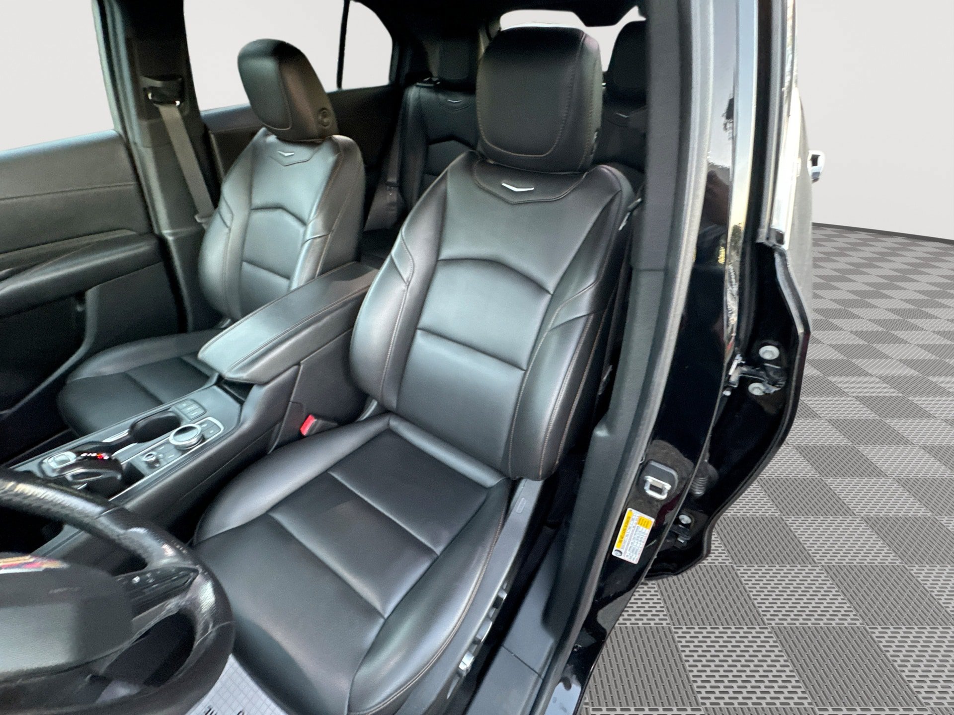 Used 2019 Cadillac XT4 Sport w/ Cold Weather Package AWD/4WD image 13