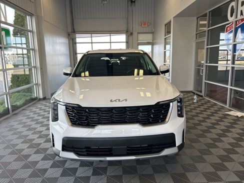 New 2026 Kia Sorento LX FWD image 2