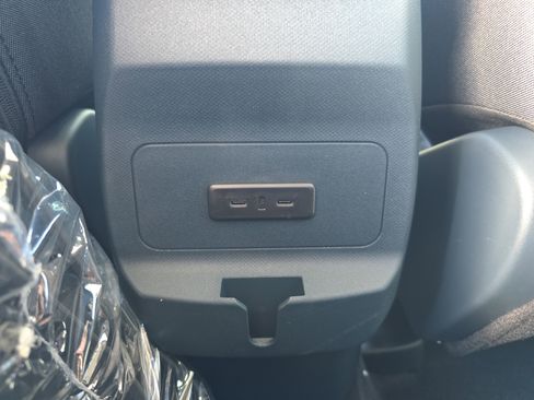 New 2025 Ford Maverick XL image 17