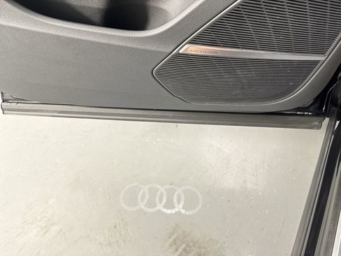 Used 2025 Audi Q7 3.0T Premium Plus w/ Premium Plus Package AWD/4WD image 16