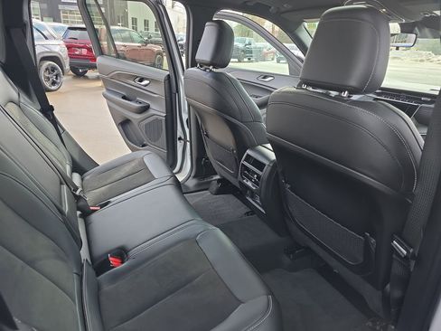 New 2025 Jeep Grand Cherokee Altitude image 11