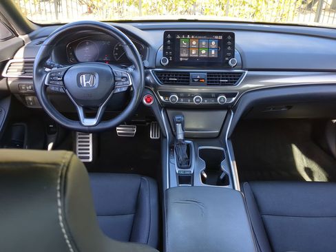 Used 2018 Honda Accord Sport image 15
