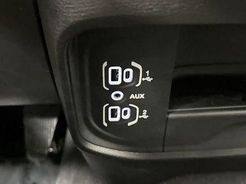 Used 2024 RAM 3500 Tradesman image 23