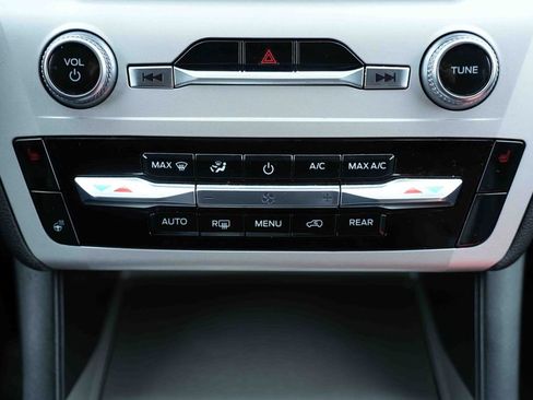 Certified 2023 Ford Explorer XLT w/ Equipment Group 202A image 34