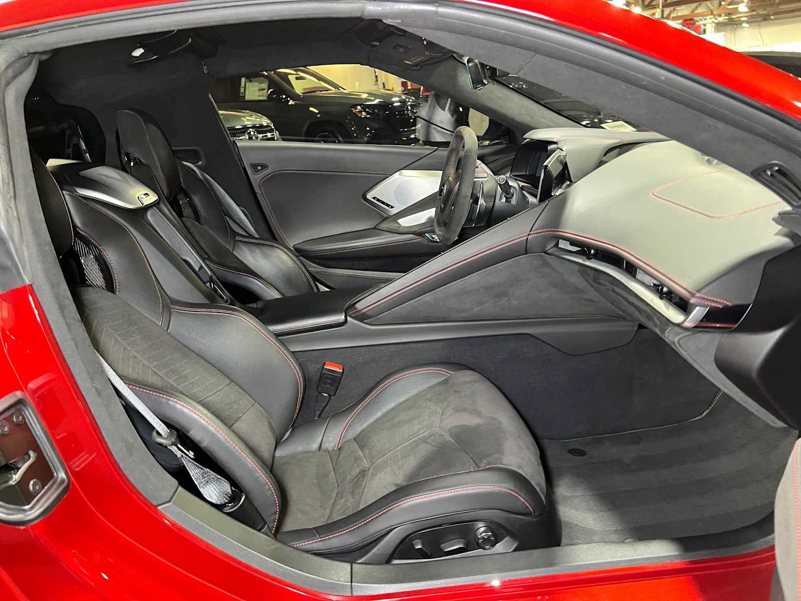Used 2021 Chevrolet Corvette Stingray Premium Cpe w/ Z51 Performance Package RWD image 12