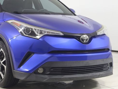 Used 2018 Toyota C-HR XLE FWD image 35