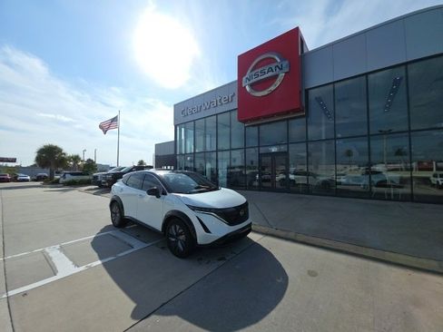 Used 2024 Nissan Ariya FWD image 1