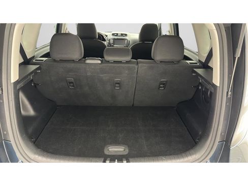 Used 2018 Kia Soul + FWD image 24
