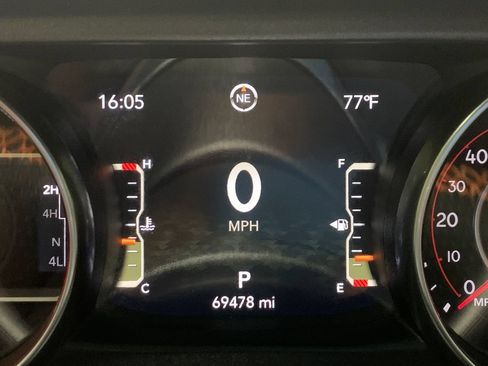 Used 2021 Jeep Gladiator Mojave AWD/4WD image 31