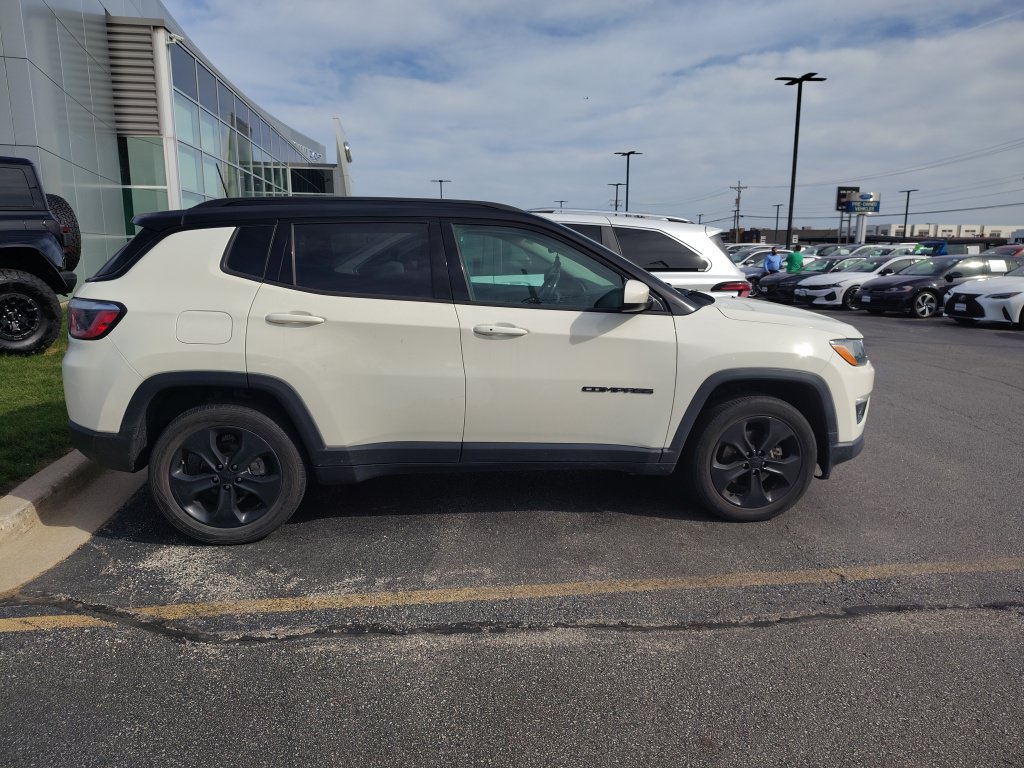 Used 2018 Jeep Compass Latitude w/ Popular Equipment Group AWD/4WD image 13