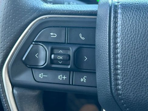 Used 2025 Toyota 4Runner TRD Off-Road Premium AWD/4WD image 43