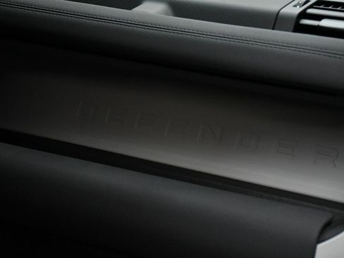 Used 2023 Land Rover Defender 110 X-Dynamic SE AWD/4WD image 47
