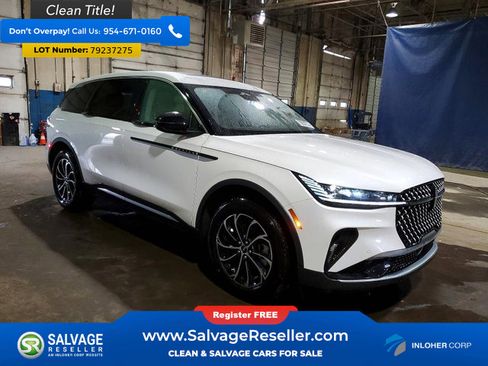 Used 2025 Lincoln Nautilus Premier w/ Equipment Group 102A image 5