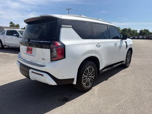 Used 2025 Nissan Armada SL w/ Captain's Chari Seat Package AWD/4WD image 5