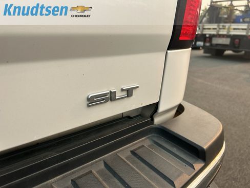 Used 2018 GMC Sierra 2500 SLT w/ Suspension Package, Off-Road AWD/4WD image 7