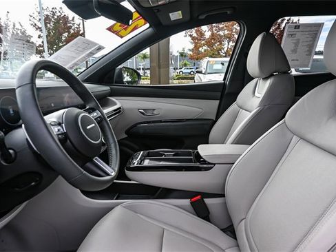 Certified 2025 Hyundai Tucson Limited image 21