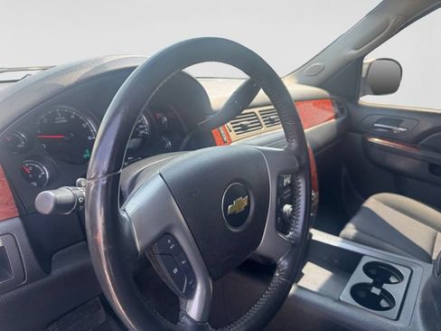 Used 2013 Chevrolet Avalanche LS RWD image 13