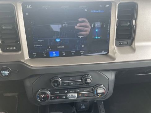 Used 2025 Ford Bronco Outer Banks AWD/4WD image 24