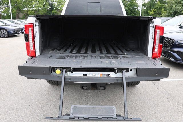 Used 2024 Ford F350 King Ranch AWD/4WD image 36