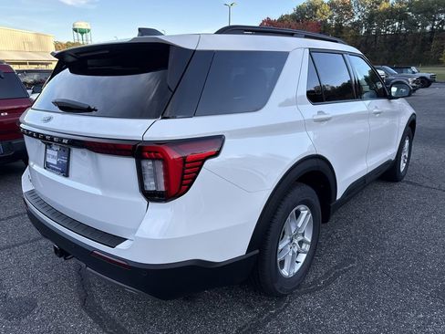 New 2026 Ford Explorer Active w/ Active Comfort Package RWD image 7