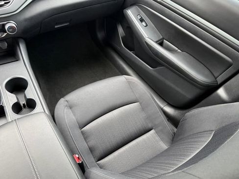 Used 2022 Nissan Altima 2.5 SV FWD image 23