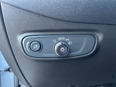 Used 2023 Chevrolet Equinox RS image 27