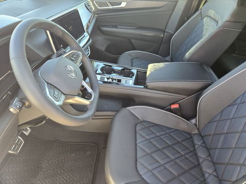 New 2026 Volkswagen Atlas Cross Sport SEL Premium R-Line image 11