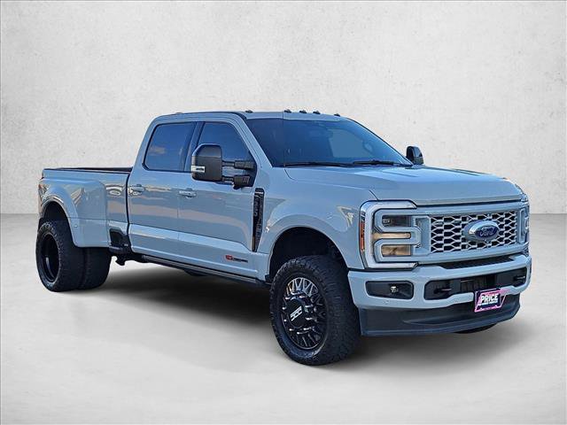 Certified 2025 Ford F350 Platinum AWD/4WD image 3