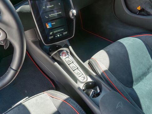 Used 2023 McLaren Artura RWD image 58
