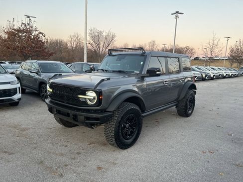 Used 2021 Ford Bronco Wildtrak image 7
