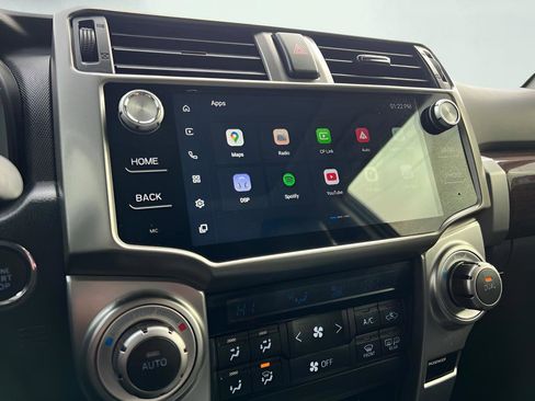 Used 2018 Toyota 4Runner Limited image 91