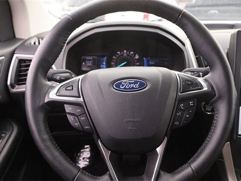 Certified 2024 Ford Edge SEL image 10