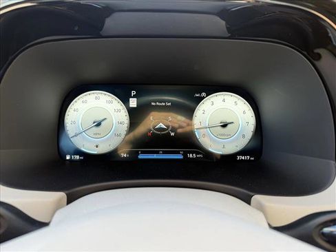 Used 2023 Hyundai Palisade Calligraphy image 11